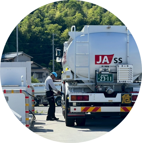 先輩社員の声
